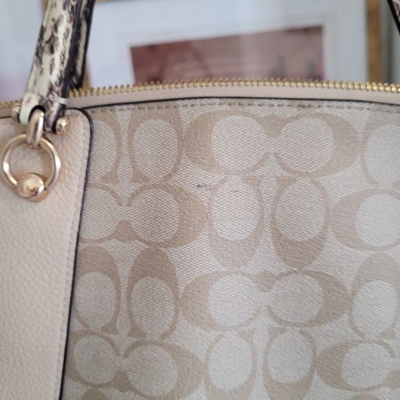 COACH "Kacey" HANDBAG CLASSIC LOGO TOTE SATCHEL PURSE PERFECT SIZE GOLD - Picture 5 of 9